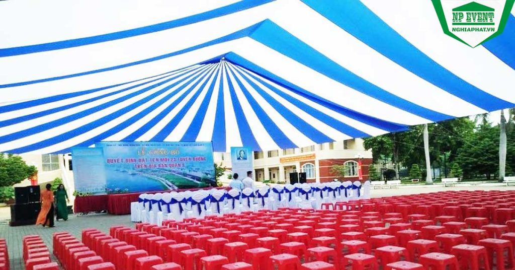 Giá bạt kéo ngoài trời