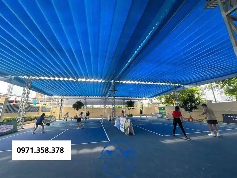 Mái che bạt xếp di động sân tennis