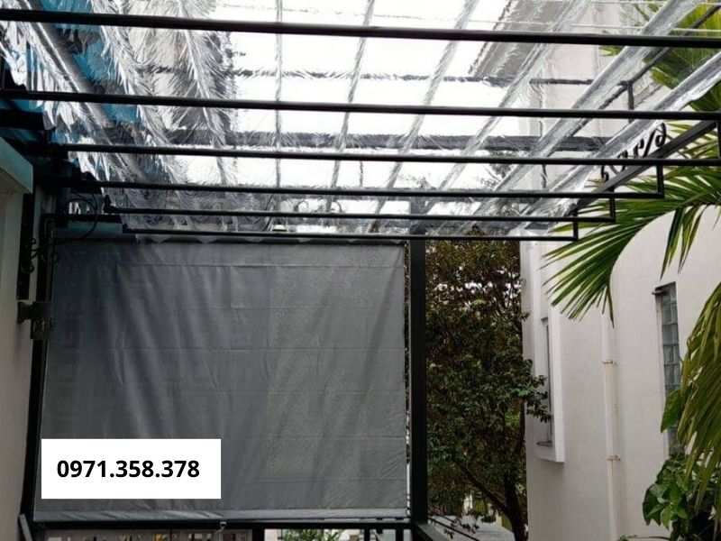 bạt nhựa trong suốt