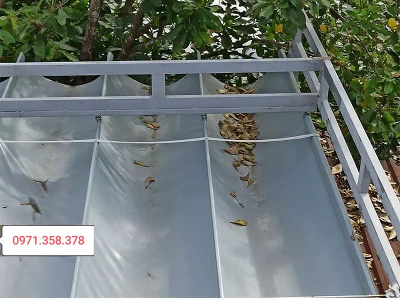 Vệ Sinh Mái Che Di Động 