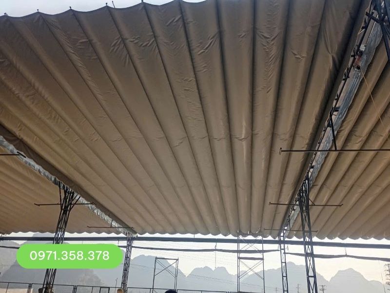 bảo vệ nội thất với mái che