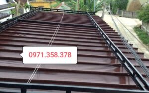 mái cuốn che mưa